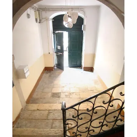 Myroom Lisbona